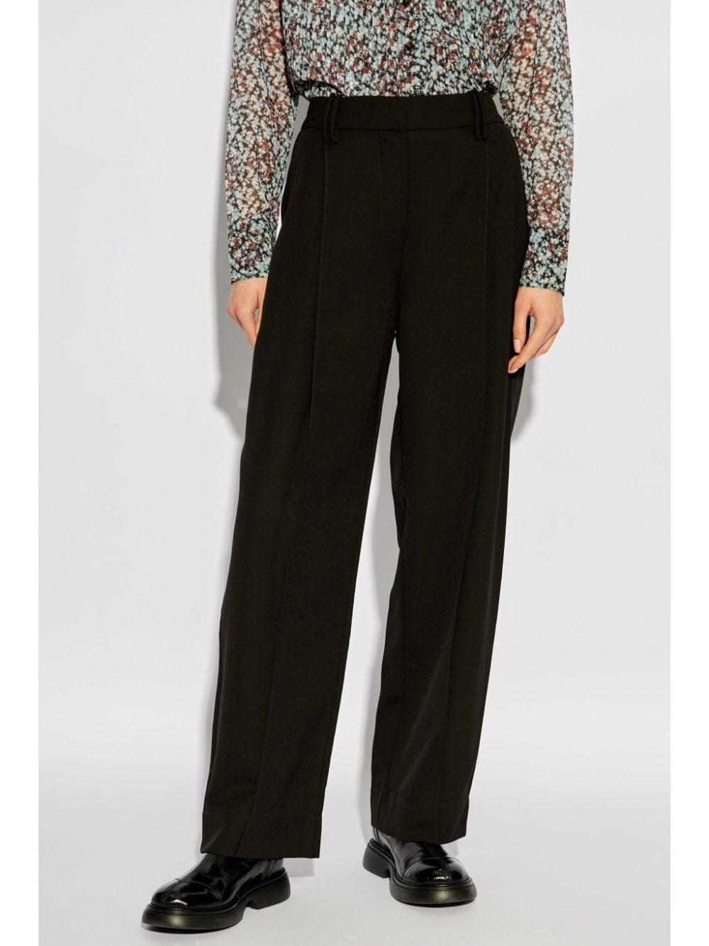 Relaxed Pleated Pants