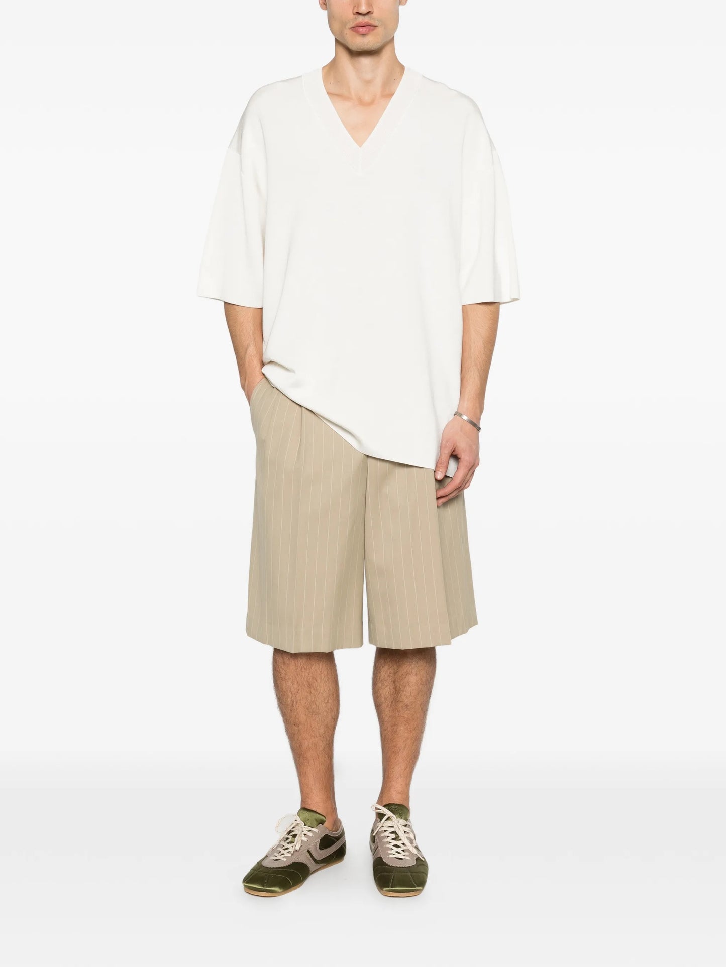 SHORT SLEEVES V NECK SWEATER