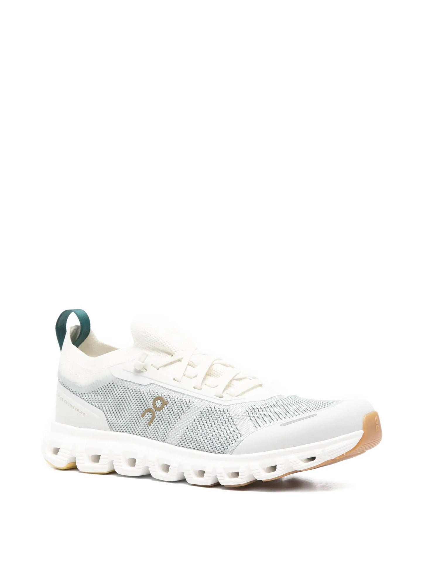On Running Cloud 6 Versa