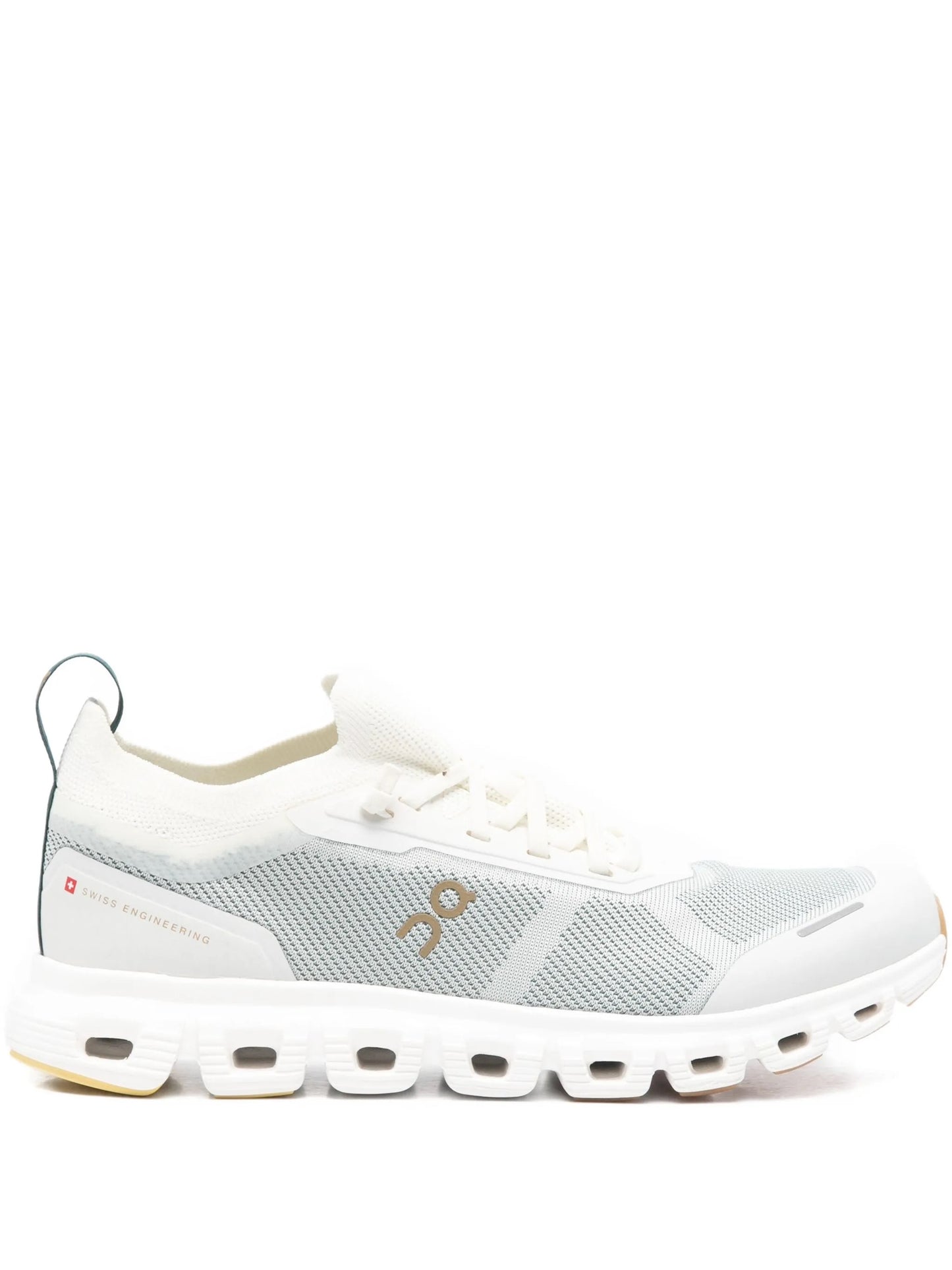 On Running Cloud 6 Versa