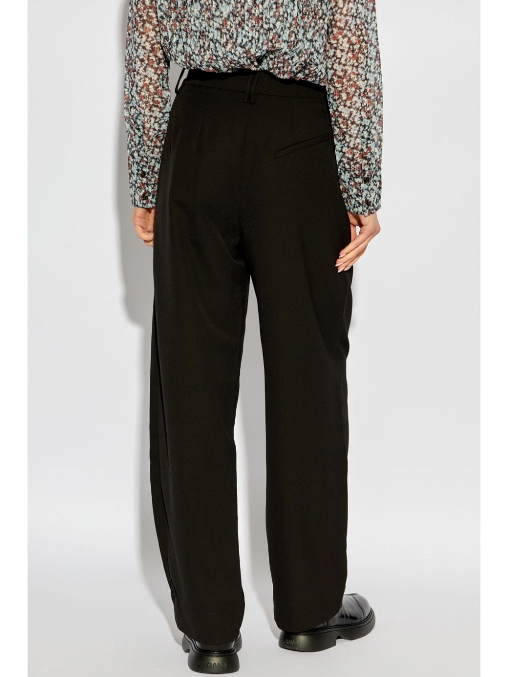 Relaxed Pleated Pants