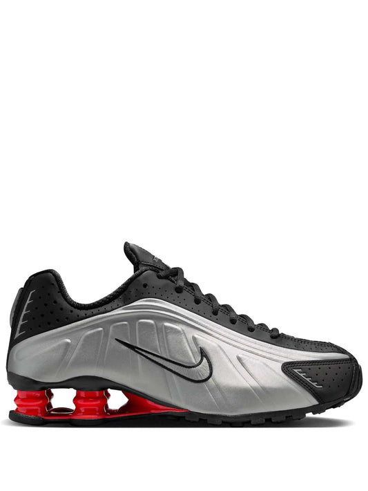 NIKE SHOX R4